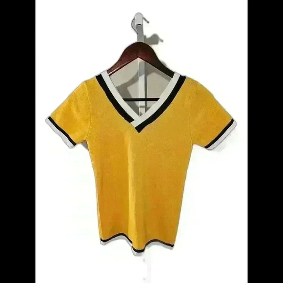 Stylish Yellow V-Neck Tee with Black and White Trim - Picture 2 of 4